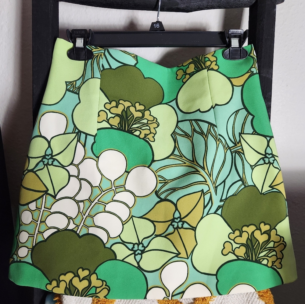 Green Zara skirt